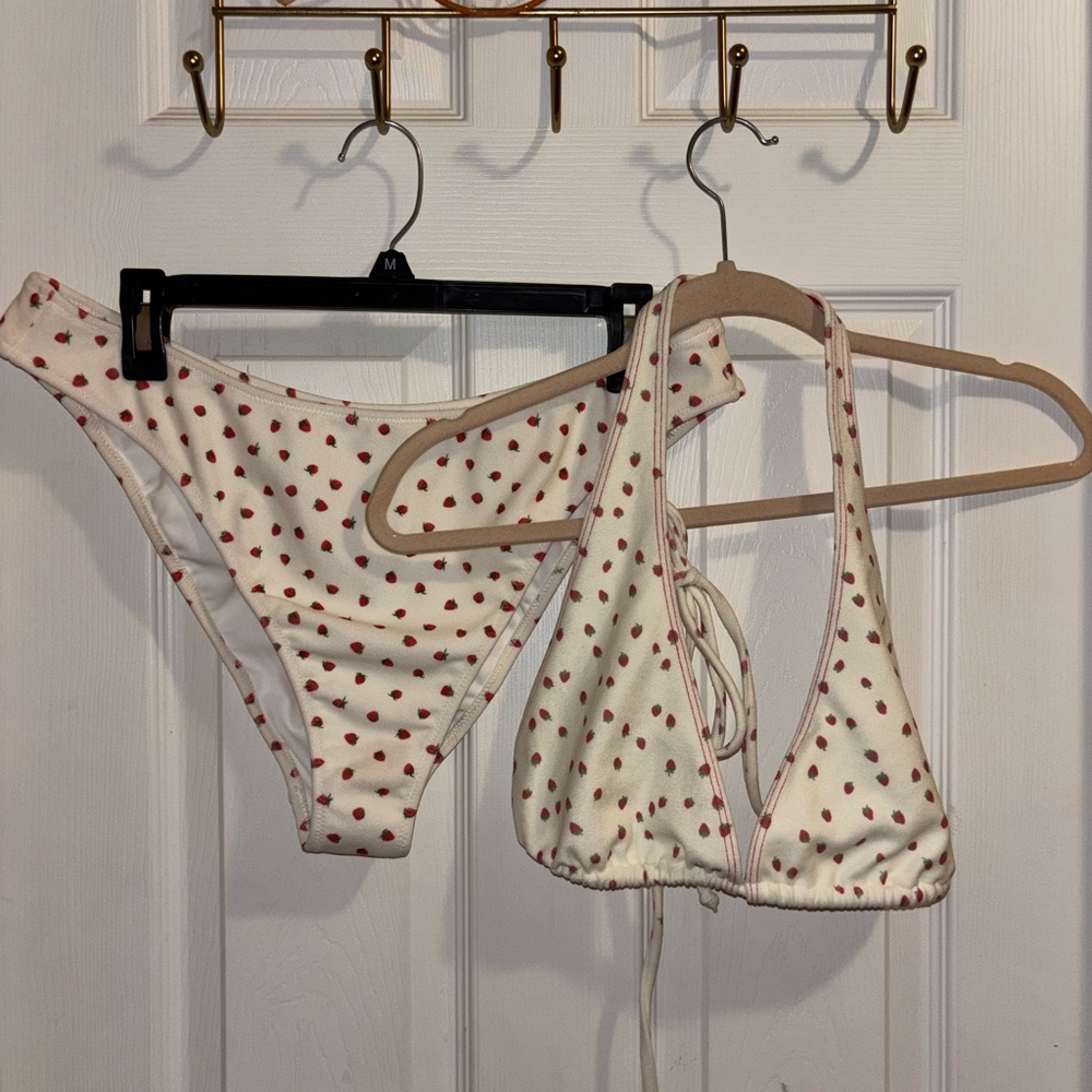 Frankie's Bikinis ft. LA Hearts Strawberry Cream Bikini